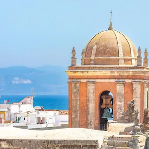 https://casa-pepita-old-town-relax-terrace-with-views.es-andalucia.com